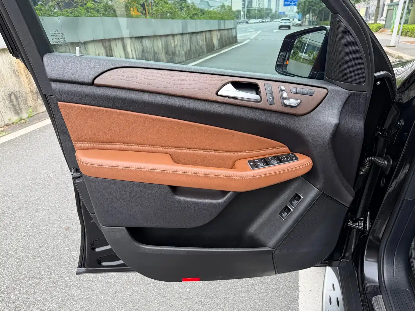 Mercedes-Benz GLS 2016 GLS 400 4MATIC Luxury фото 12