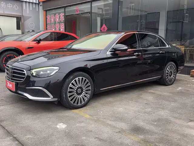 MERCEDES-BENZ E CLASS
