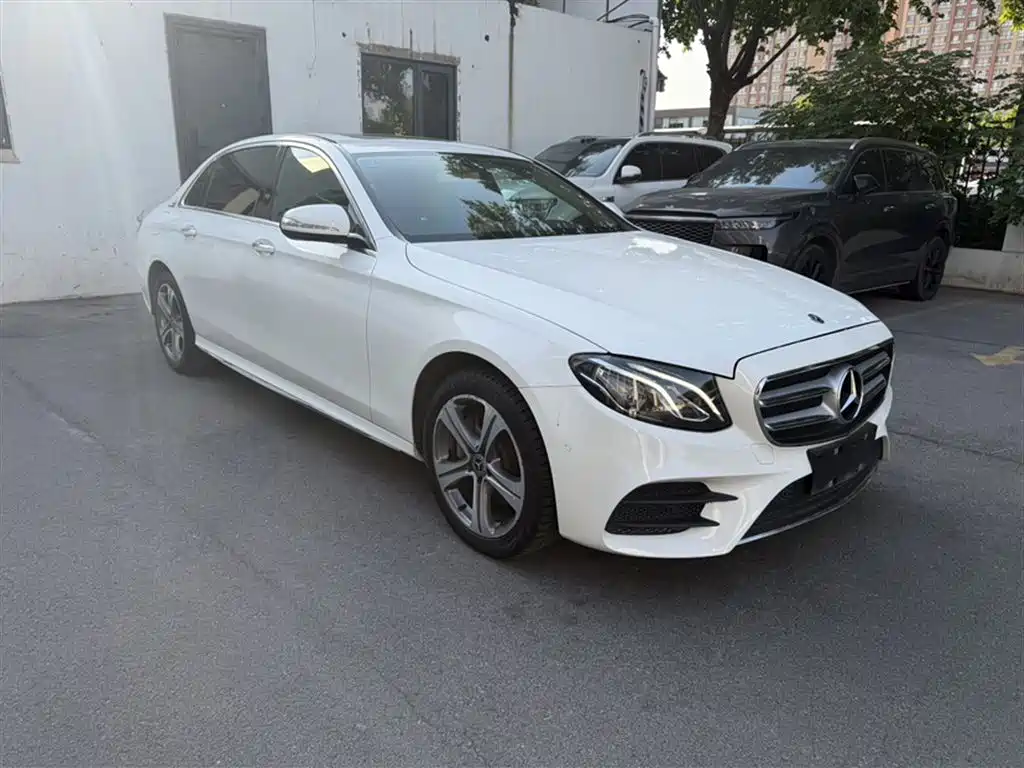 Mercedes-Benz E-Class 2018 E 200 L Sport фото 5