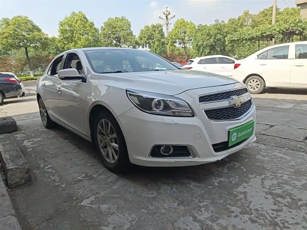 Chevrolet Malibu 2014 2.0L Automatic Luxury фото 4