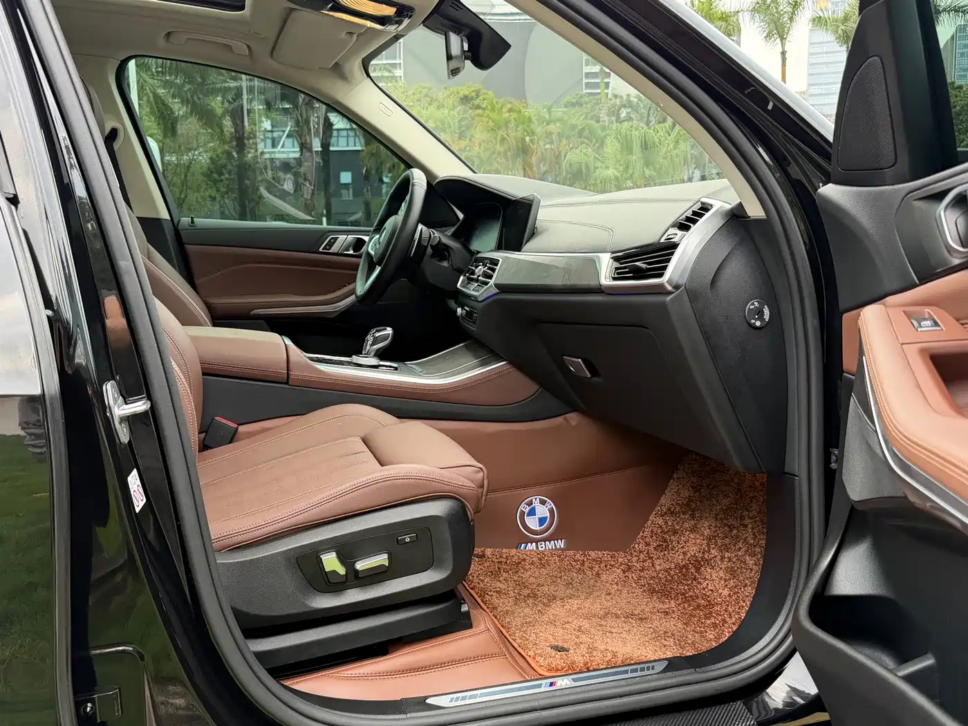 BMW X5 (Import) 2019 xDrive40i M Sport Package фото 10