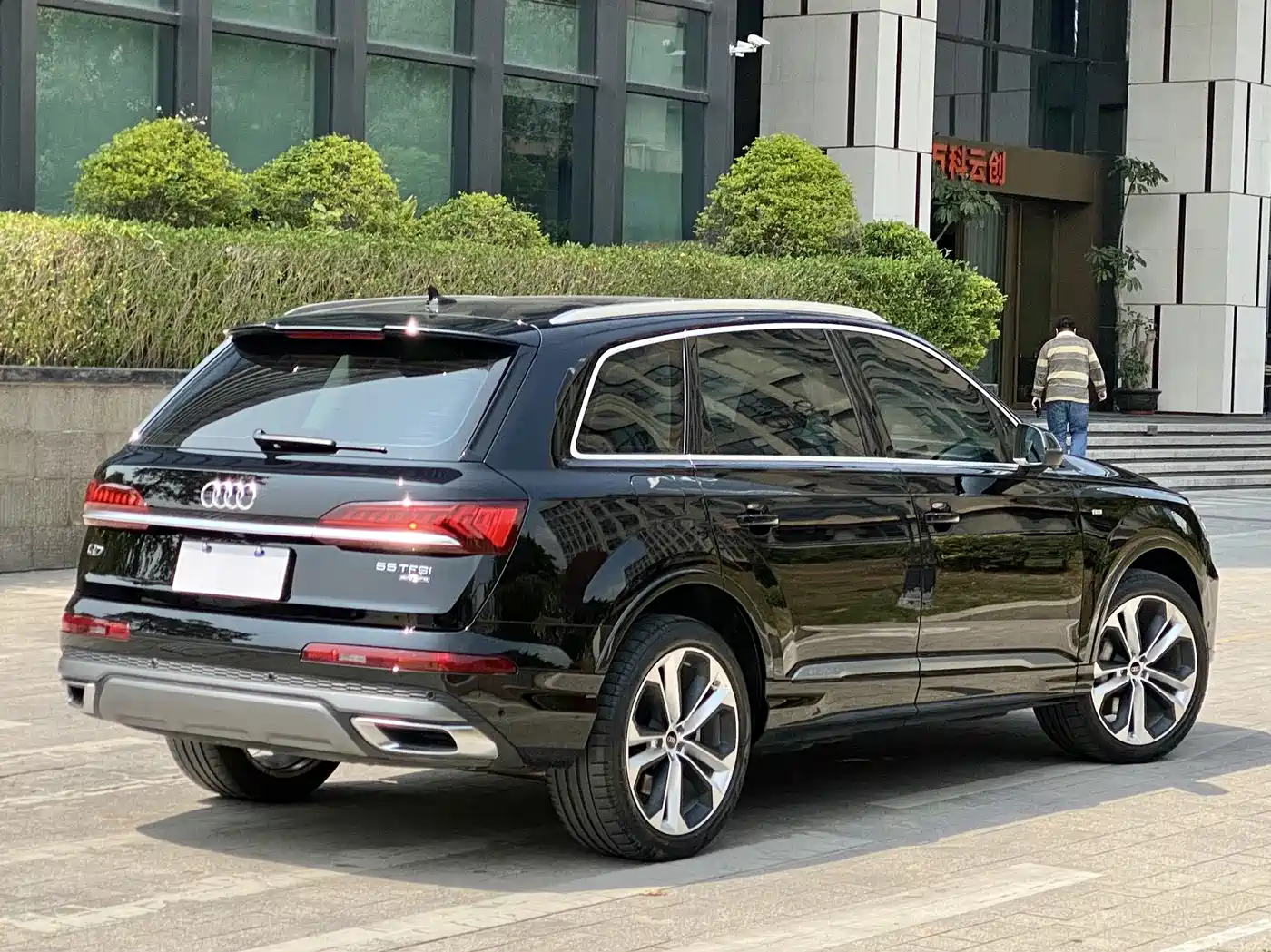 AUDI Q7