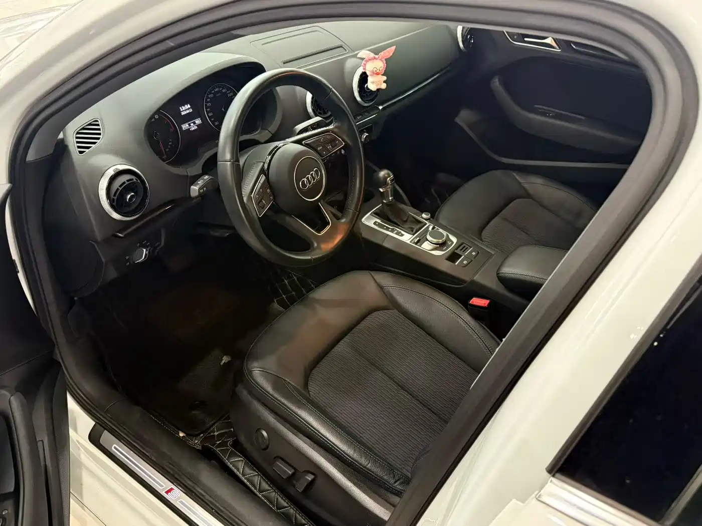 Audi A3 2019 Limousine 35 TFSI Sport China VI фото 3
