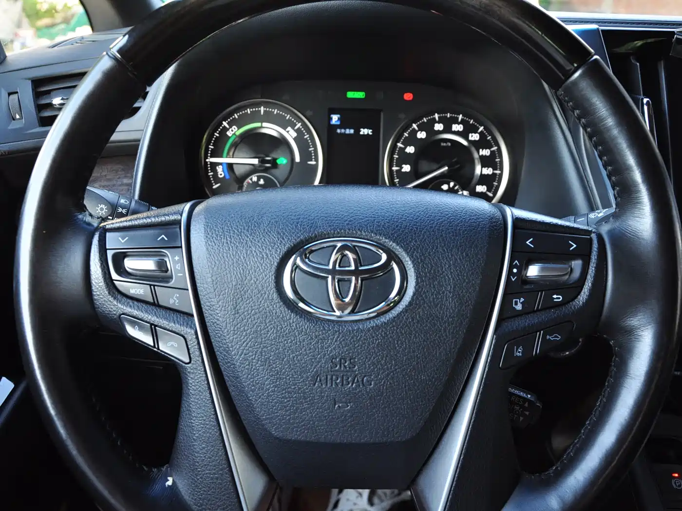 Toyota Alphard 2020 Hybrid 2.5L Premium Edition фото 19