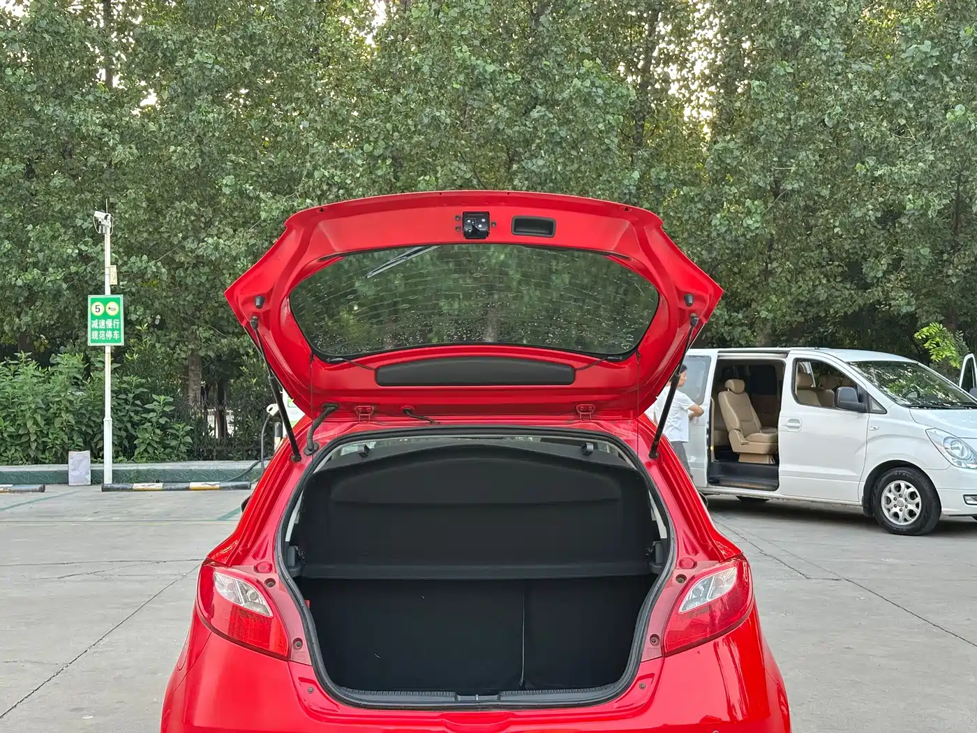 Mazda 2 2012 2011 XuanDong 1.3L Automatic Standard