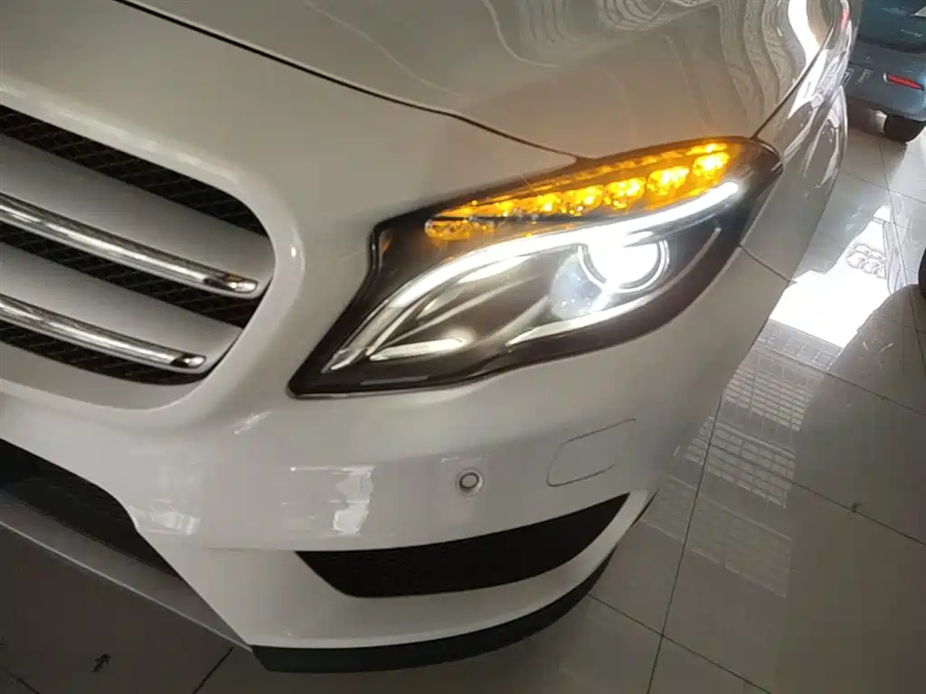 Mercedes-Benz GLA 2016 GLA 200 Fashion фото 24