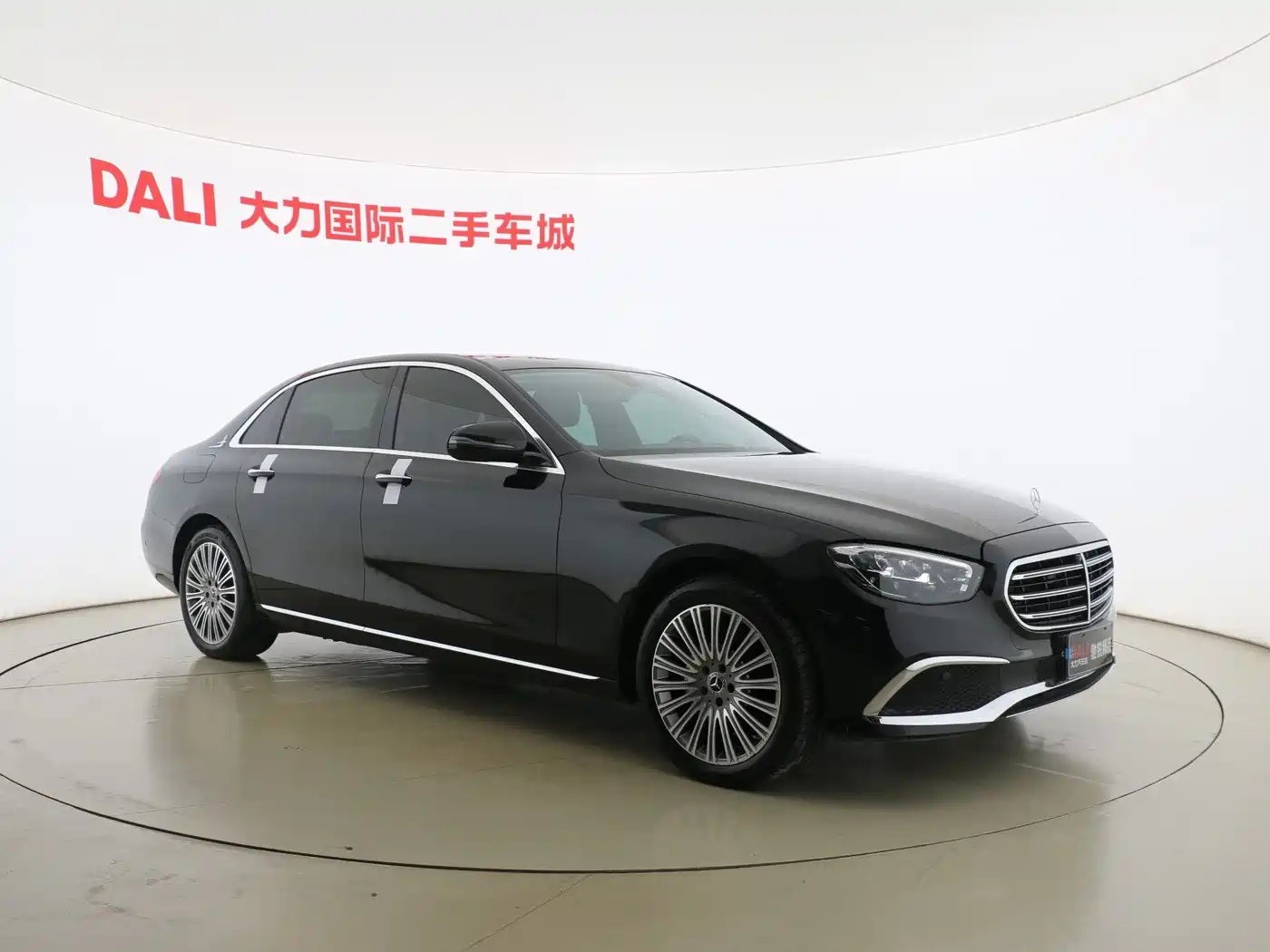 Mercedes-Benz E-Class 2021 E 300 L Luxury фото 3