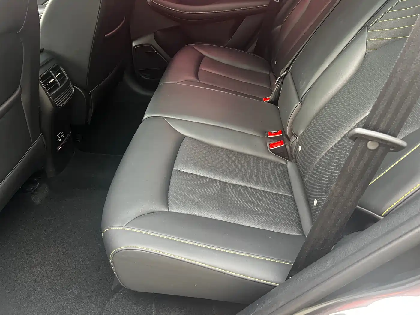 Photo 7 - Roewe RX5