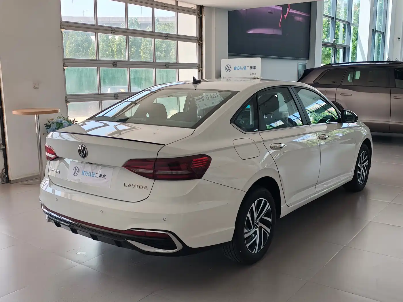 Volkswagen Lavida 2024 Model 300TSI DSG Starlight Leading Edition фото 17