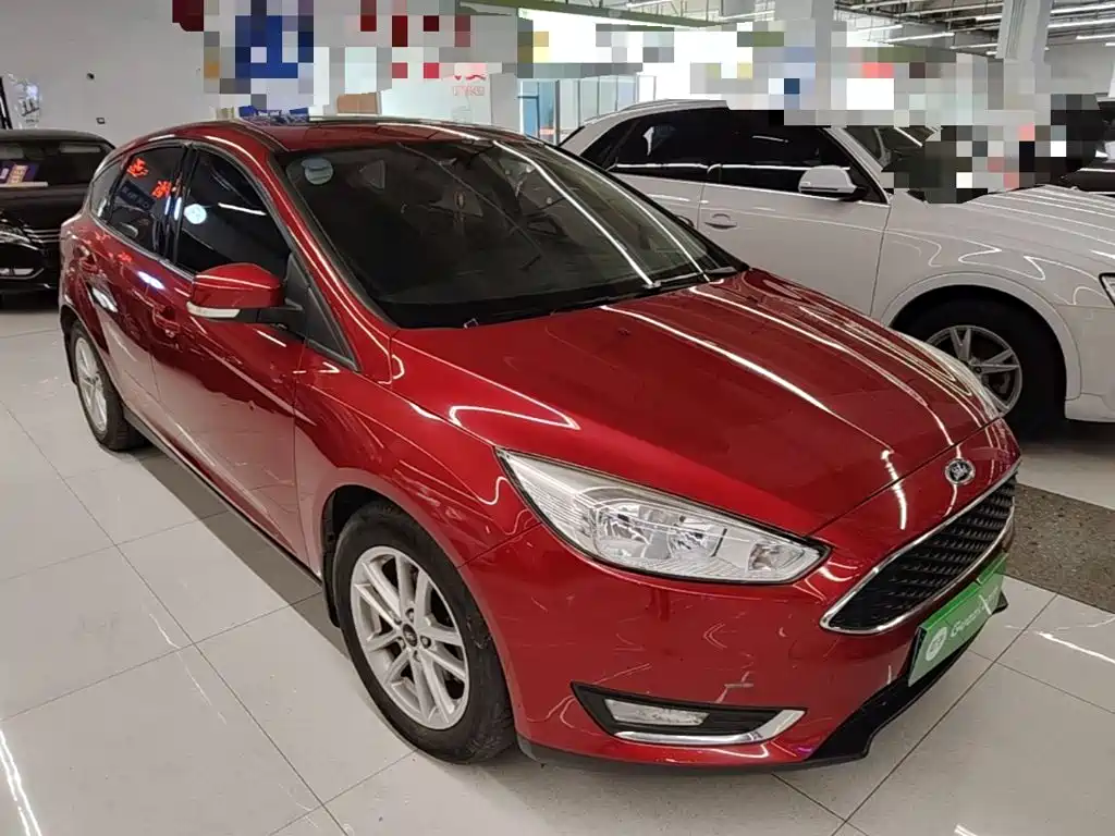 Фото 4 - Ford Focus