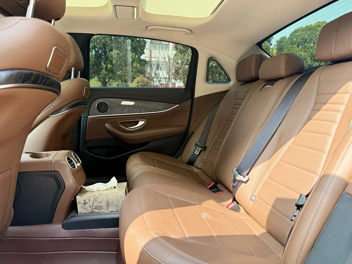 Mercedes-Benz E-Class 2019 E 300 L Sport Fashion фото 11