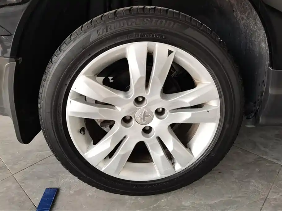 Peugeot 3008 2013 2.0L Automatic Trend Edition фото 6