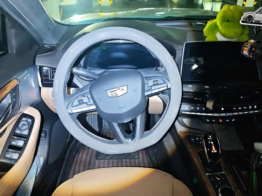 Cadillac CT5 2024 2023 28T Prestige Style