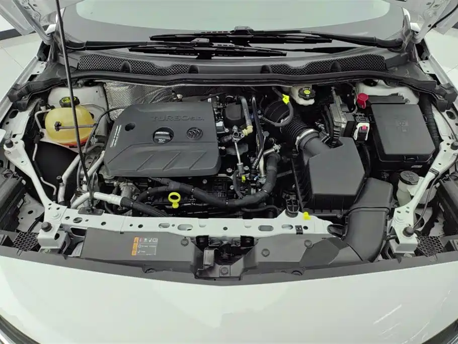 Buick Verano 2020 20T CVT Leading фото 10