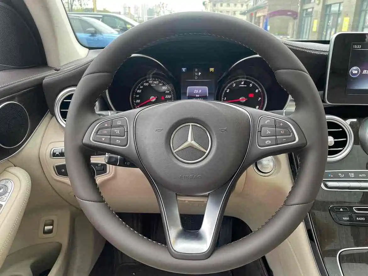 Mercedes-Benz GLC 2016 GLC 260 4MATIC Luxury фото 16