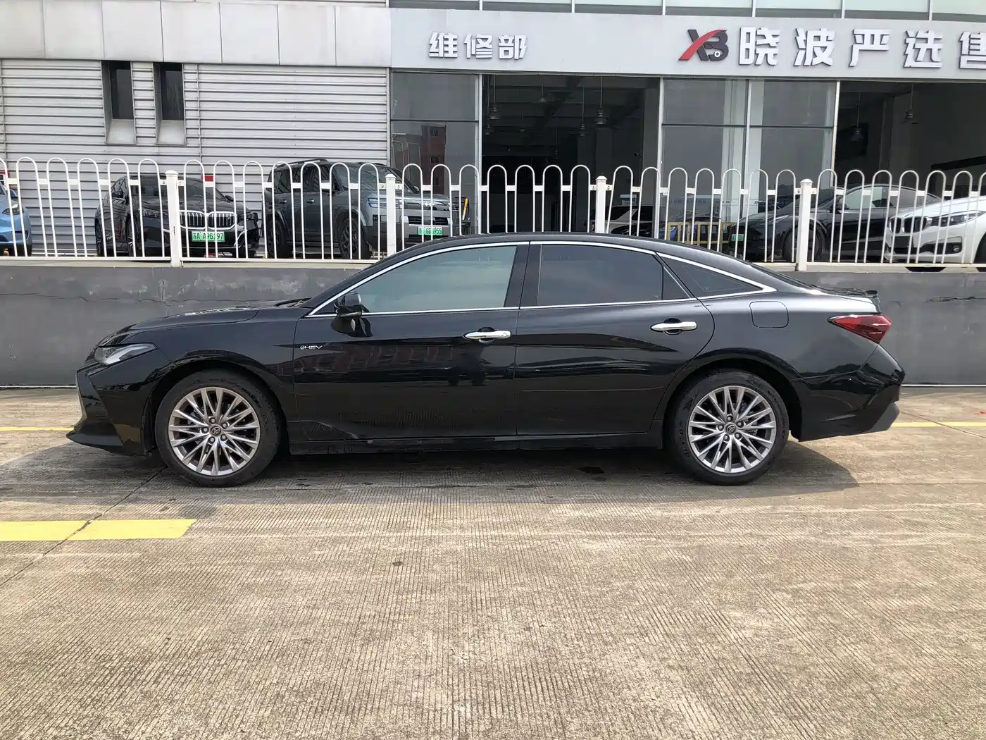 Toyota Avalon 2025 2024 Model Hybrid 2.5L XLE Prestige Edition