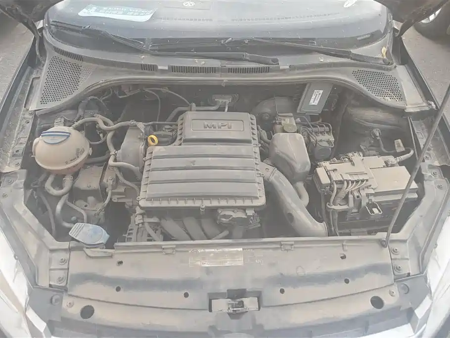 Volkswagen Santana 2013 1.4L Manual Trend Edition фото 10