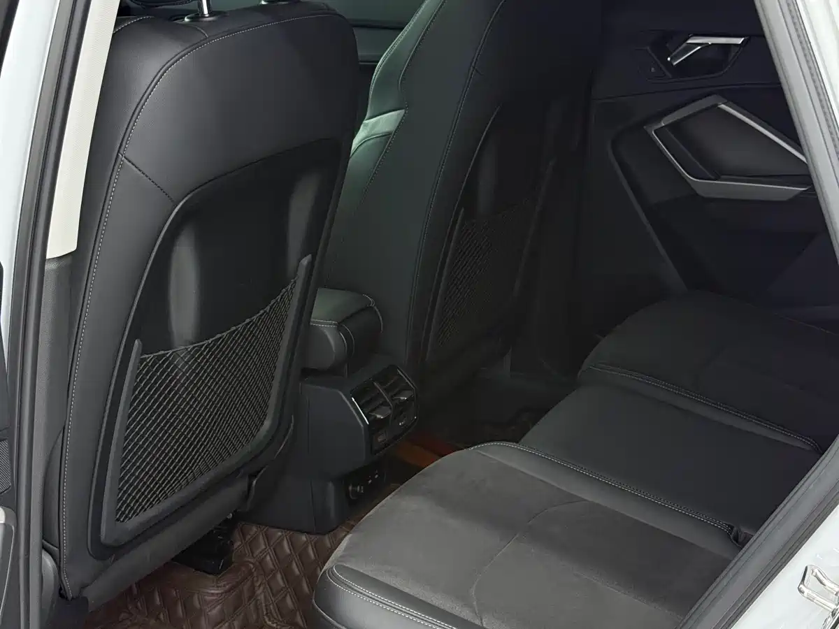 Audi Q3 2023 35 TFSI Fashion Dynamic (1.4T) фото 8
