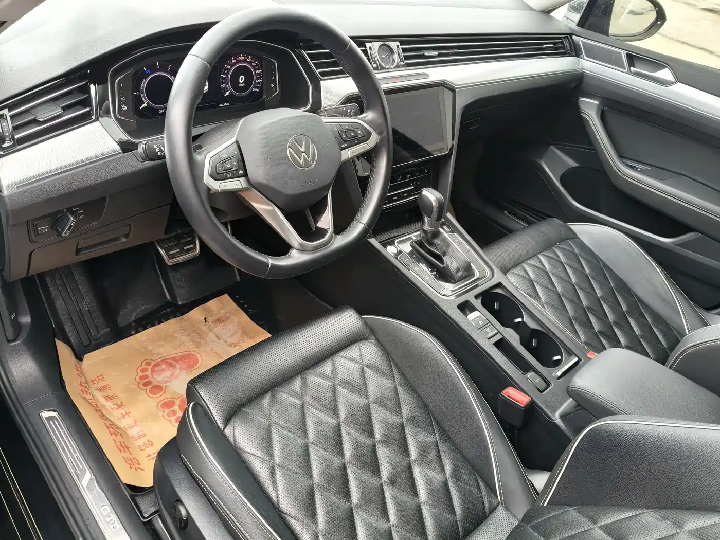 VOLKSWAGEN MAGOTAN GTE PLUG IN HYBRID