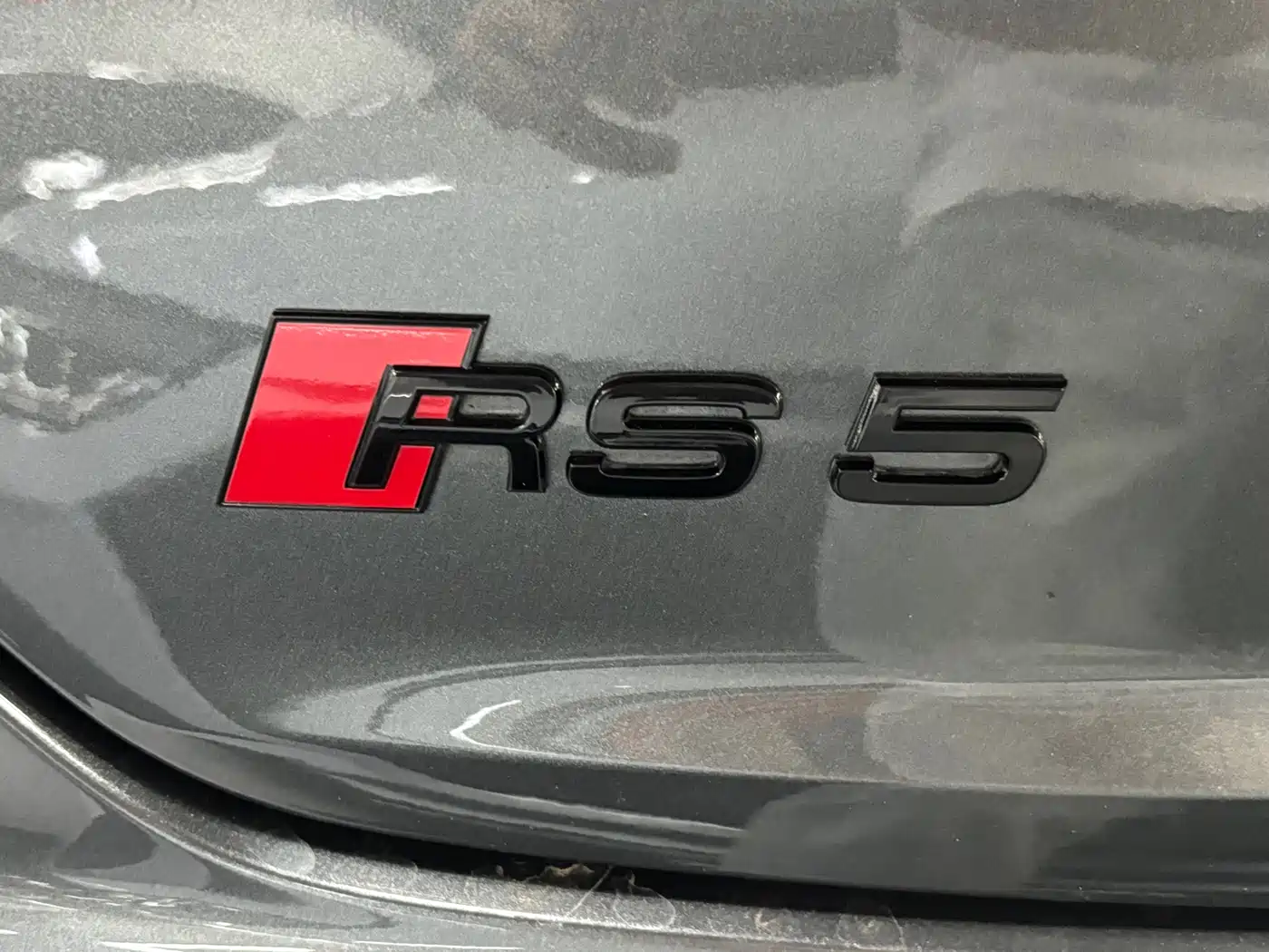 Audi RS 5 2023 Model RS 5 2.9T Sportback Dark Gold Edition фото 10