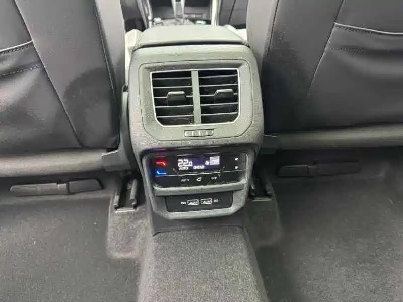 Volkswagen Tayron 2023 280TSI 2WD Luxury Plus Advanced Edition фото 17