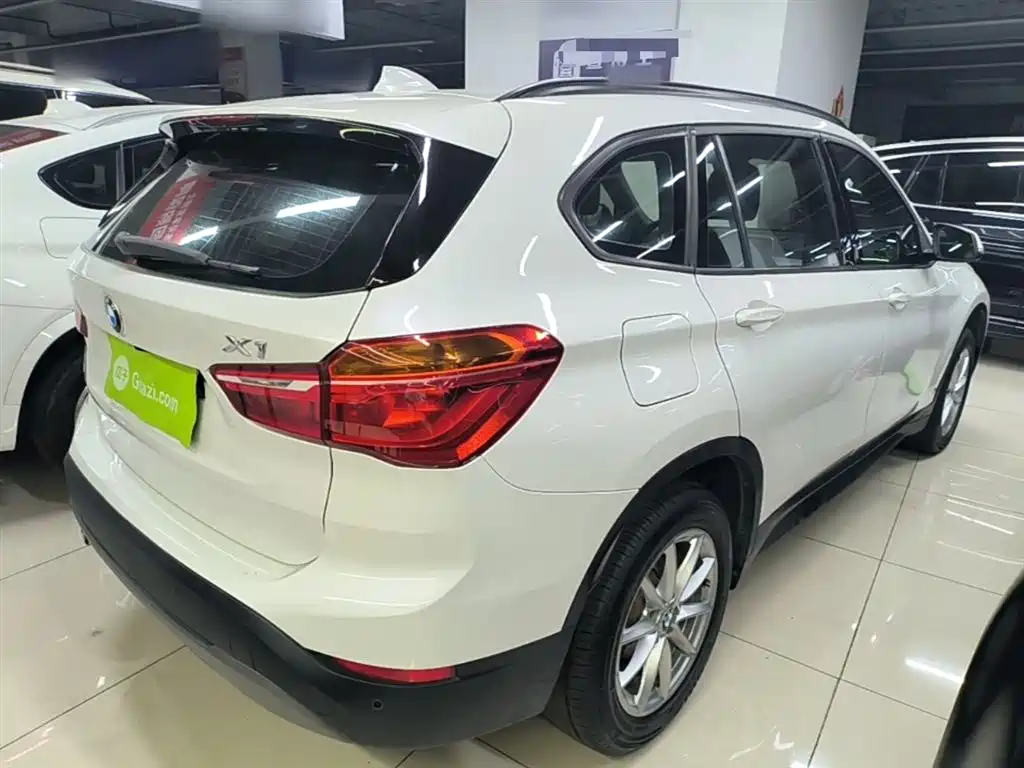 BMW X1 2016 sDrive18Li Fashion Model фото 7