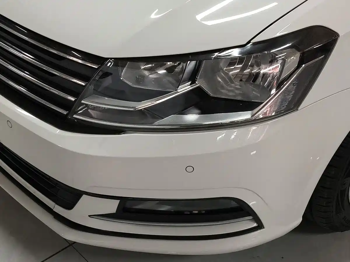 Volkswagen Lavida Tour 2017 230TSI DSG Comfort Edition фото 11