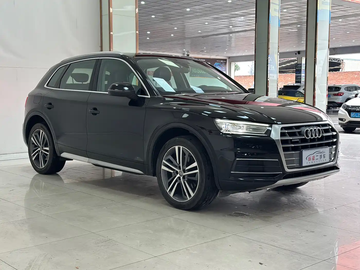 Audi Q5L 2020 40 TFSI Prestige Progressive фото 3