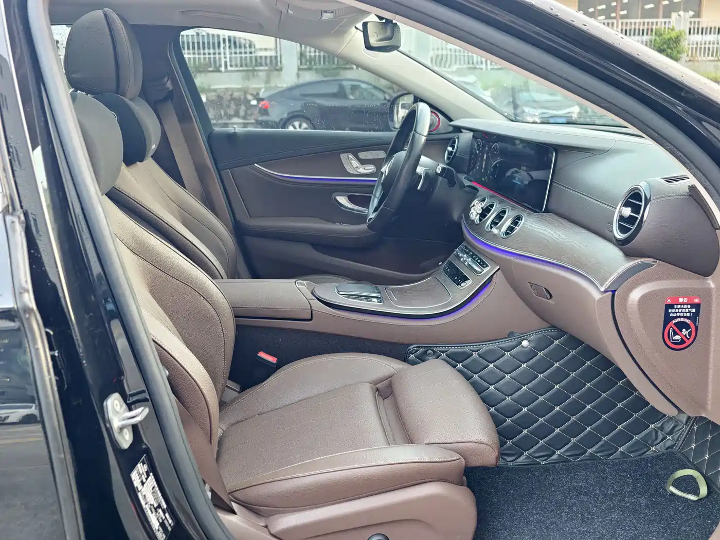 Mercedes-Benz E-Class New Energy 2022 Facelift E 350 e L Plug-in Hybrid Sedan фото 23
