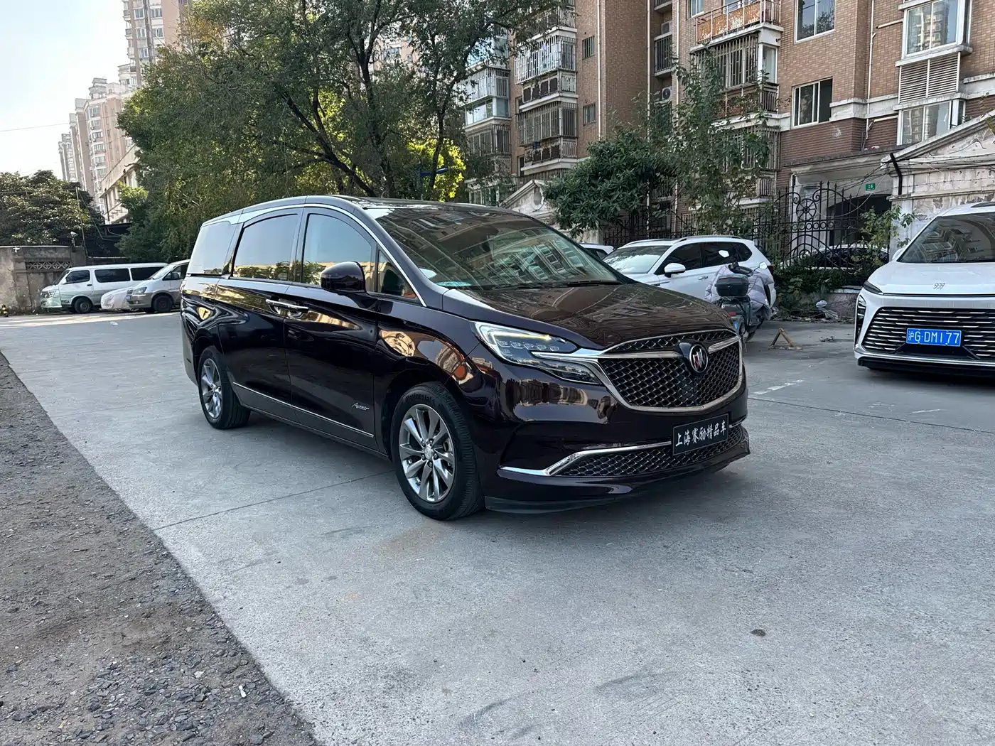 Buick GL8 2021 Avenir Aivia 7-Seater Family Edition фото 3