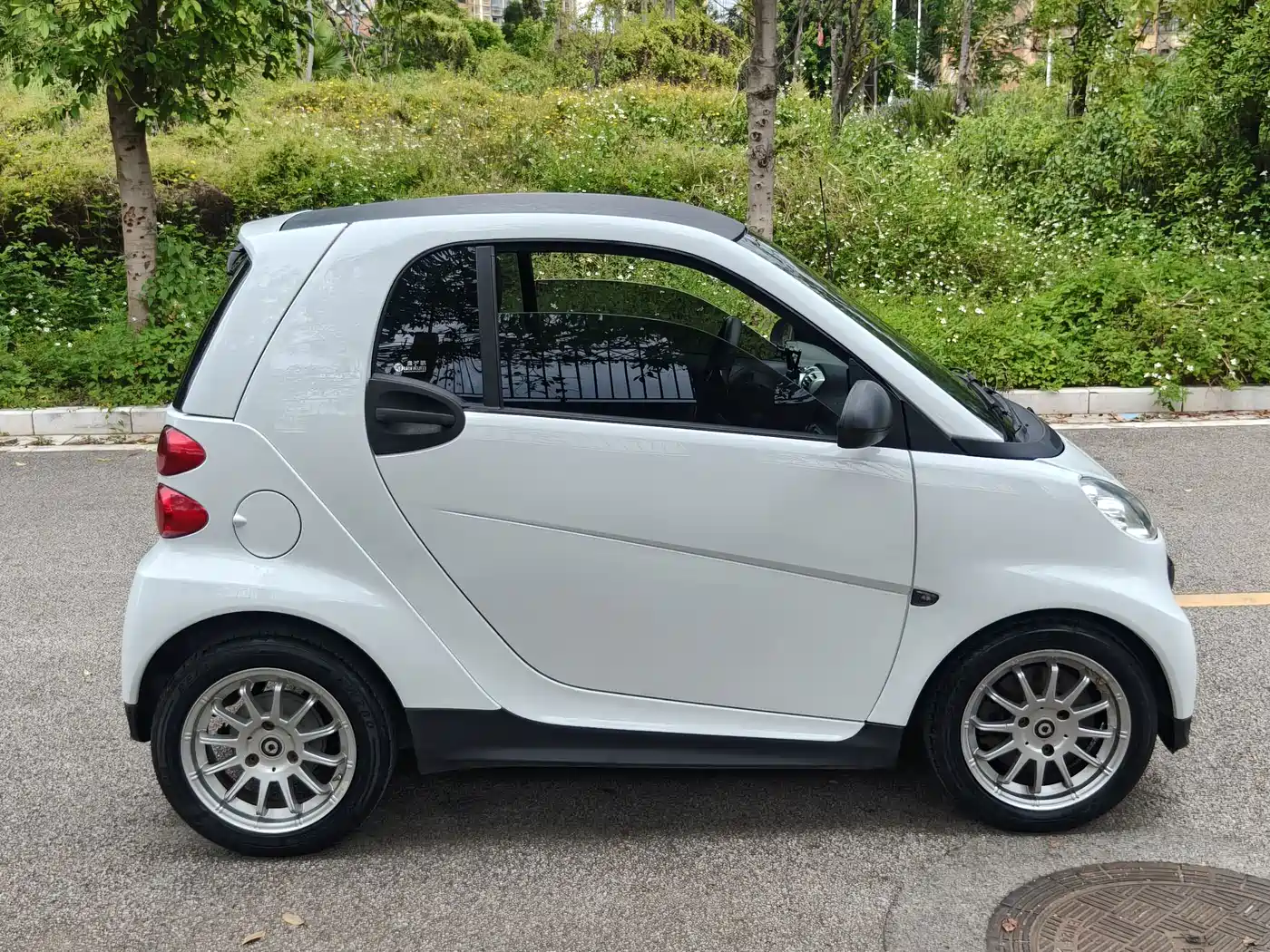 smart fortwo 2013 2012 1.0 MHD Hardtop Standard