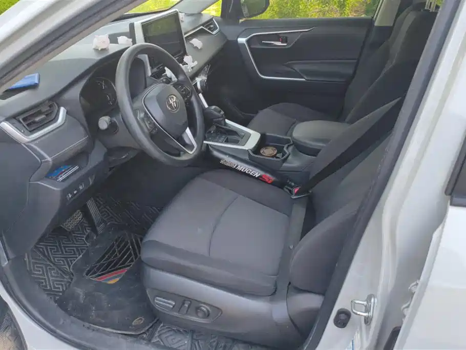 Toyota RAV4 Rongfang 2020 2.0L CVT AWD Trend Edition фото 9