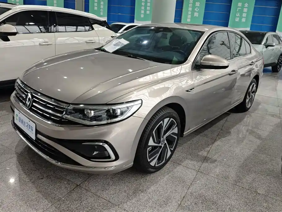Volkswagen Bora 2023 300TSI DSG Premium Edition