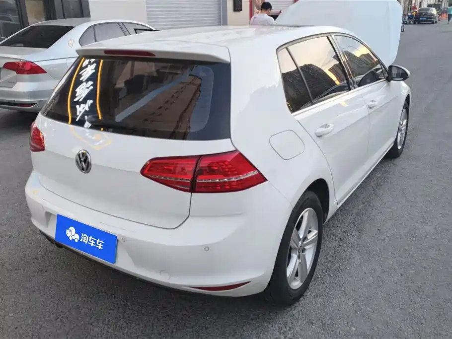 Volkswagen Golf 2015 1.4TSI Automatic Comfort фото 3