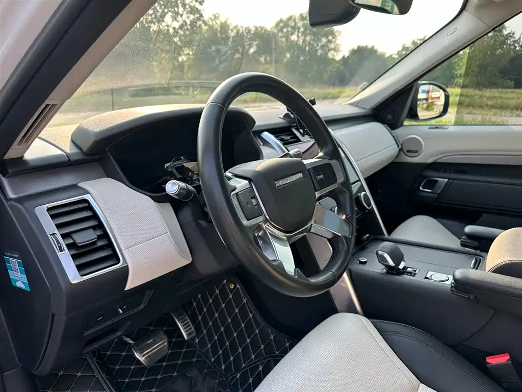 Land Rover Discovery 2021 360PS R-Dynamic SE фото 14