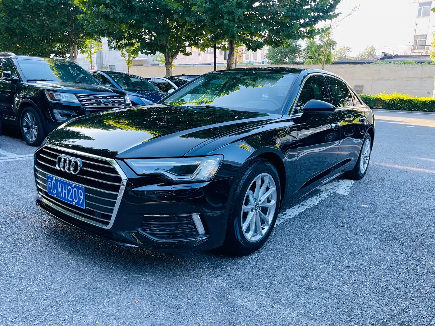 Фото 1 - Audi A6L
