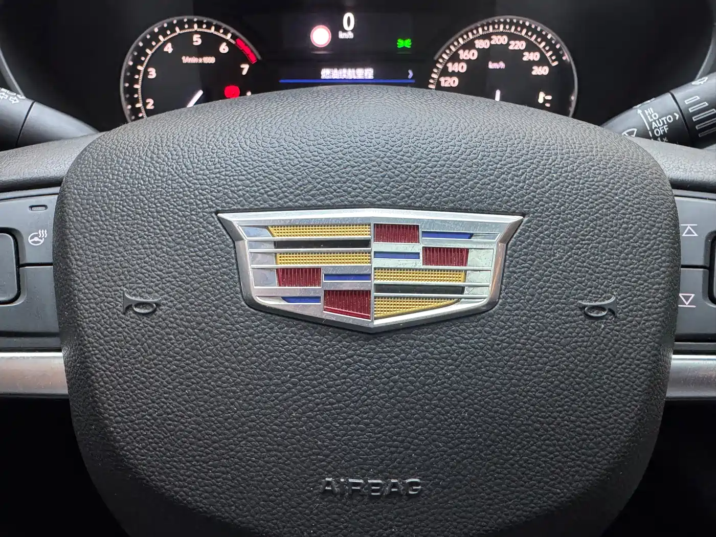Cadillac XT4 2020 28T FWD Leading Trim фото 24