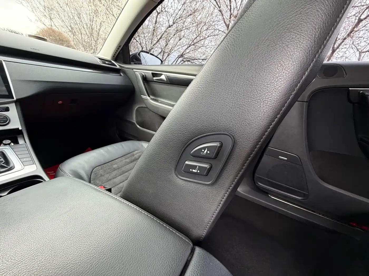 Volkswagen Magotan 2015 2.0TSI Luxury фото 12