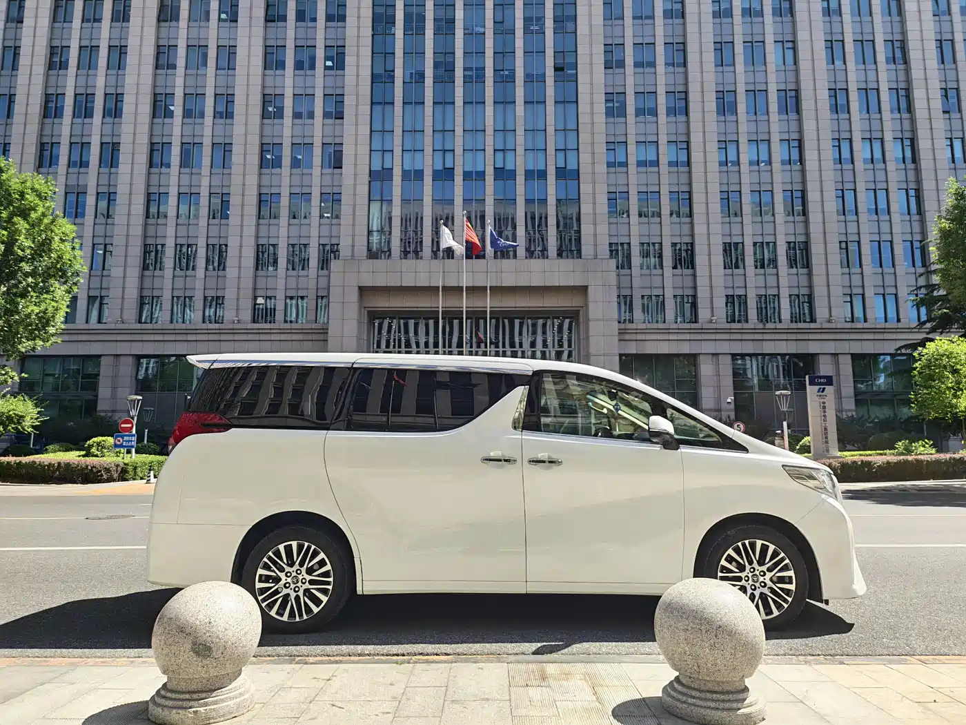 Toyota Alphard 2015 3.5L Luxury Edition фото 5
