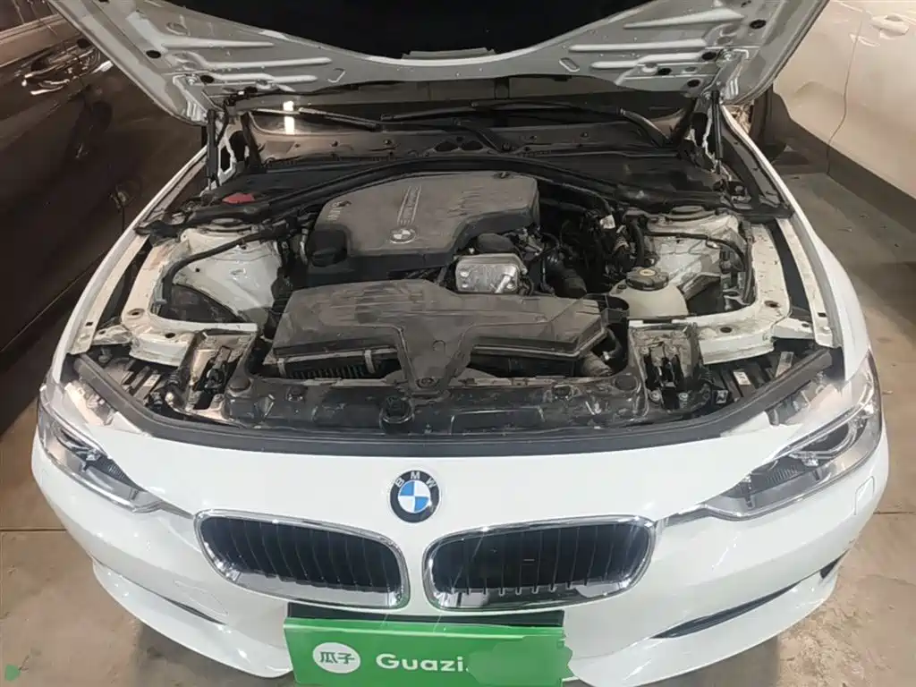 BMW 3 Series 2014 320i Fashion фото 20