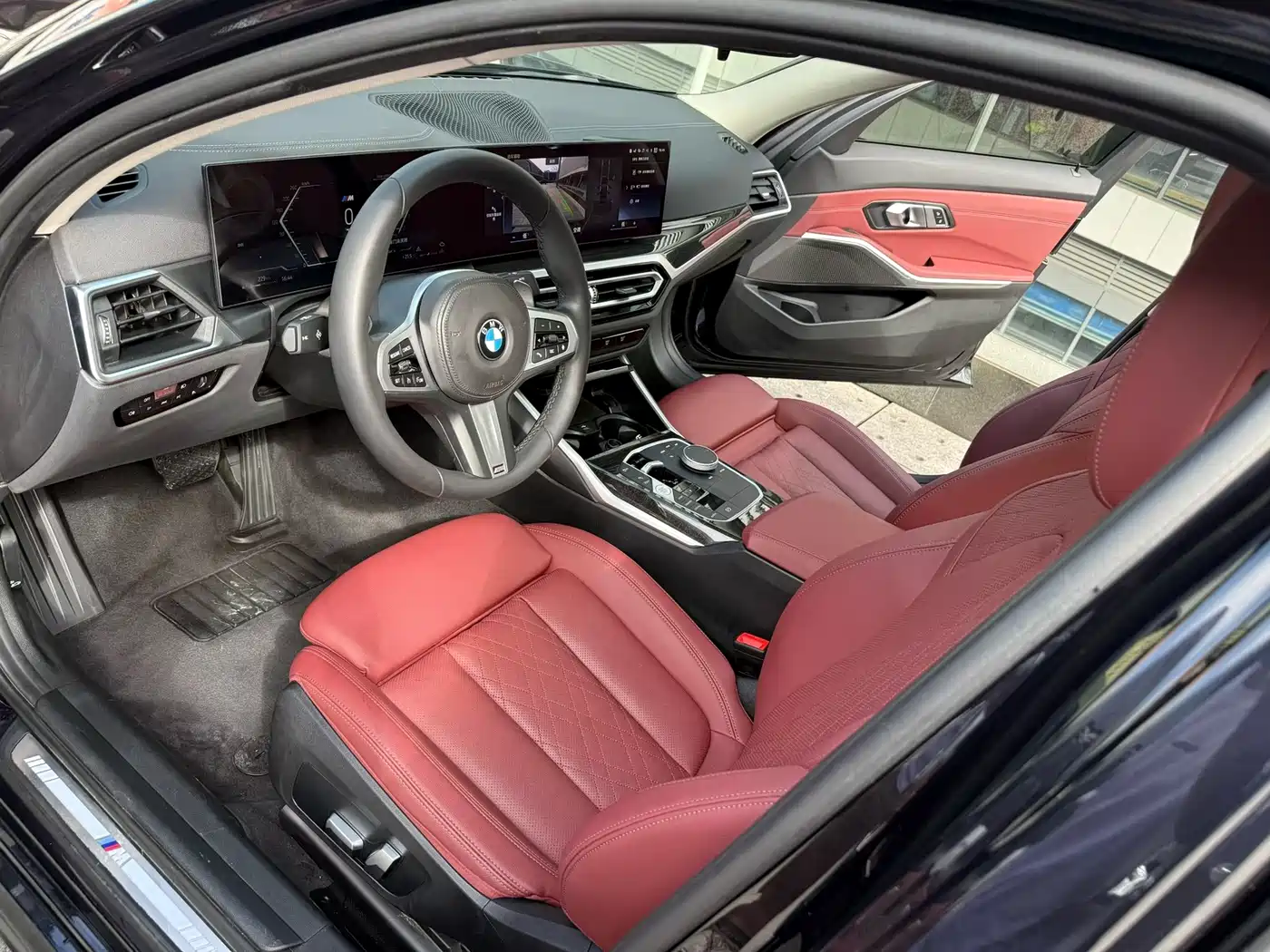 BMW 3 Series 2023 325Li M Sport Package фото 7
