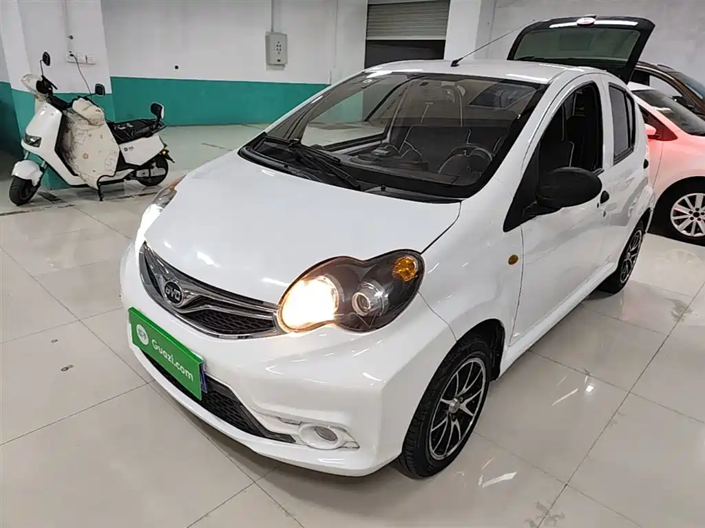 BYD F0 2015 1.0L AMT Xuan Cool Edition фото 2