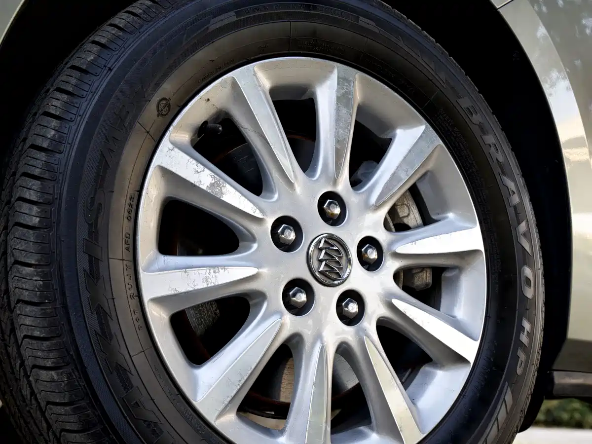 Buick GL8 2011 3.0L XT Luxury Business Flagship фото 10