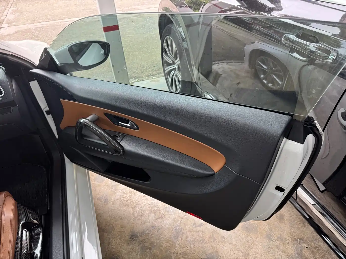 Volkswagen Scirocco 2013 2.0TSI Million Mile Edition фото 10
