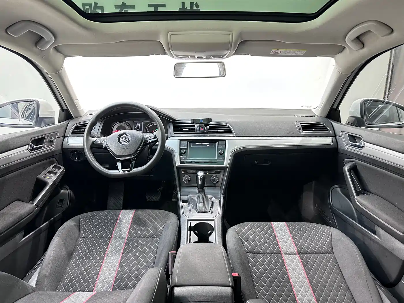 Volkswagen Lamando 2019 230TSI DSG Fashion Edition China VI фото 12