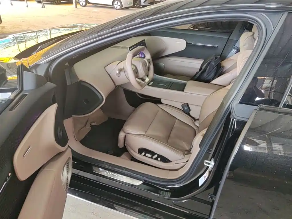 Avatr 12 2025 Facelift Ultra EV AWD фото 15