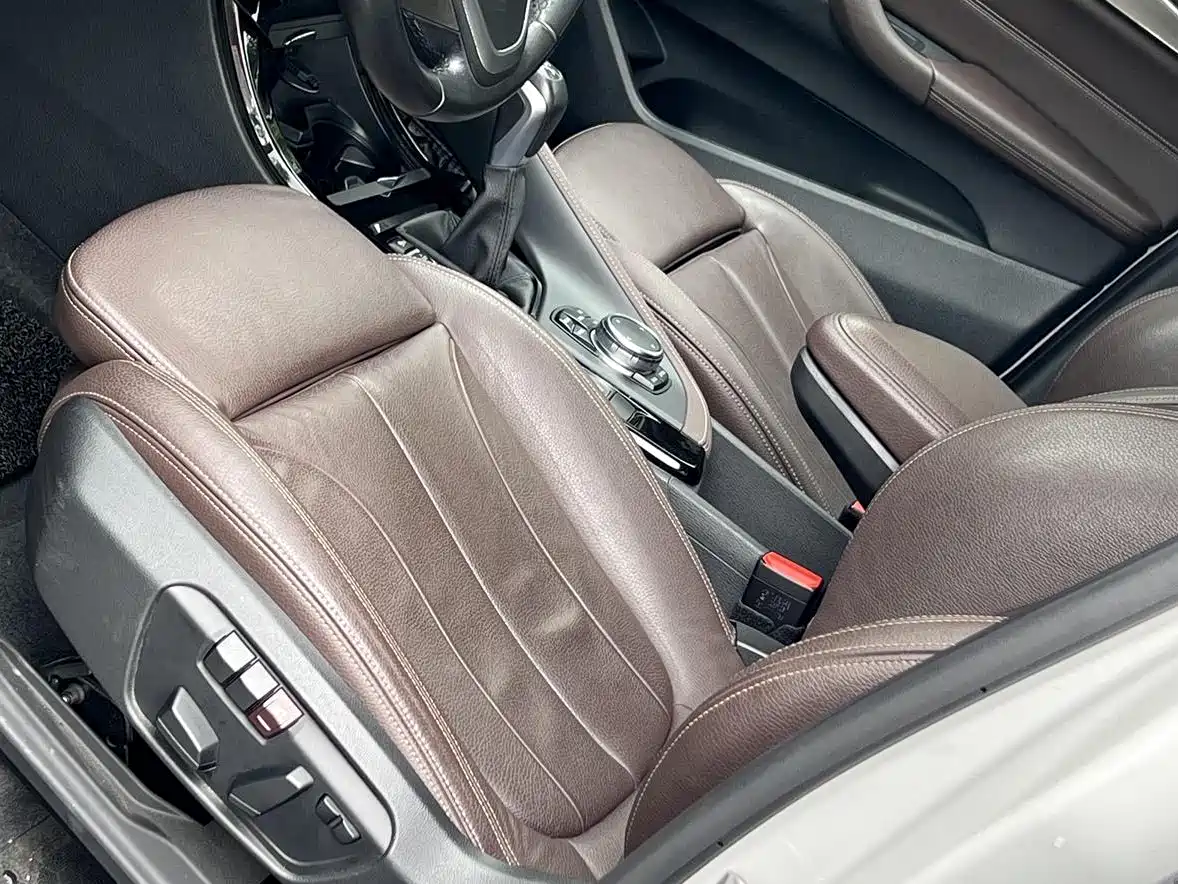 BMW X1 2018 sDrive18Li Premium Model фото 5