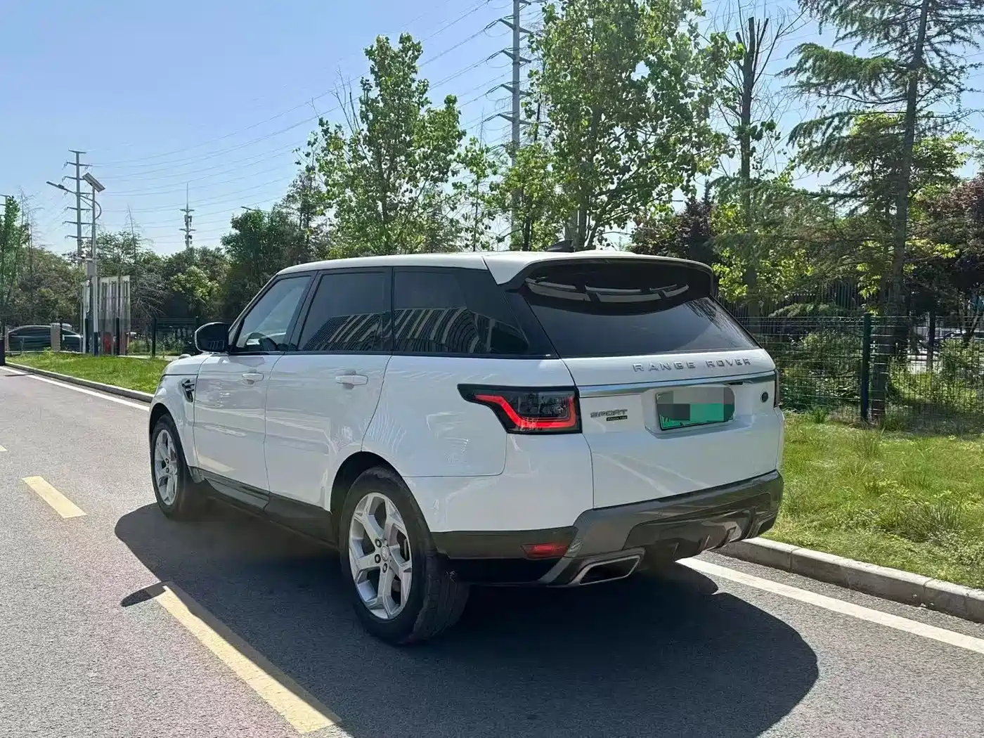 Land Rover Range Rover Sport PHEV 2018 Model P400e фото 10