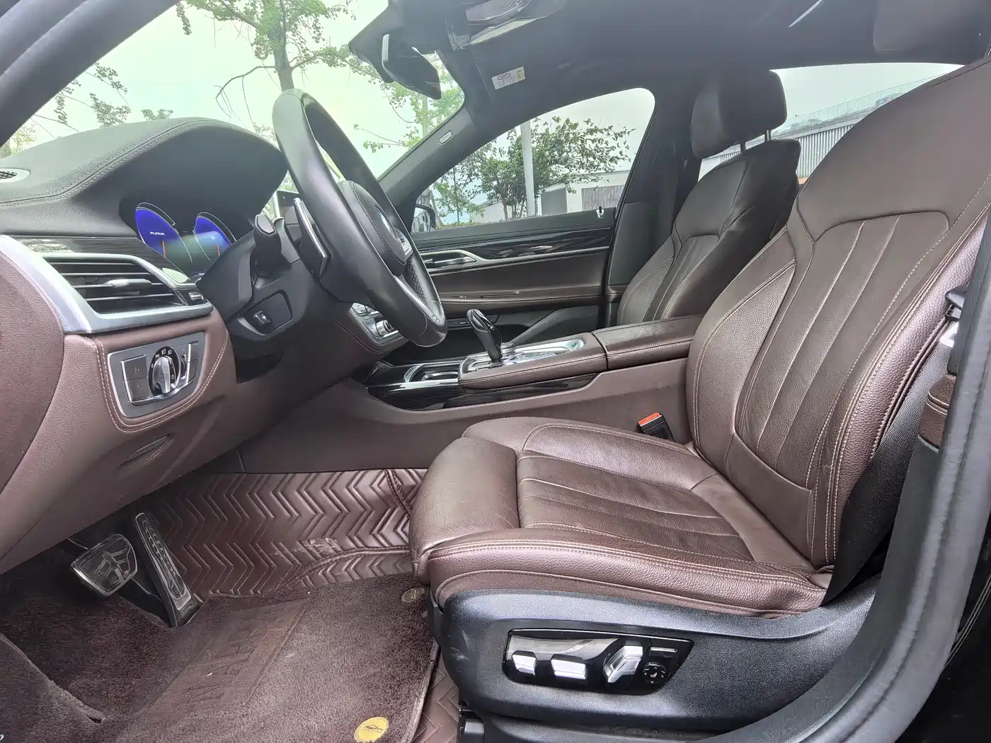 BMW 7 Series 2018 730Li Leading Type M Sport Package фото 11