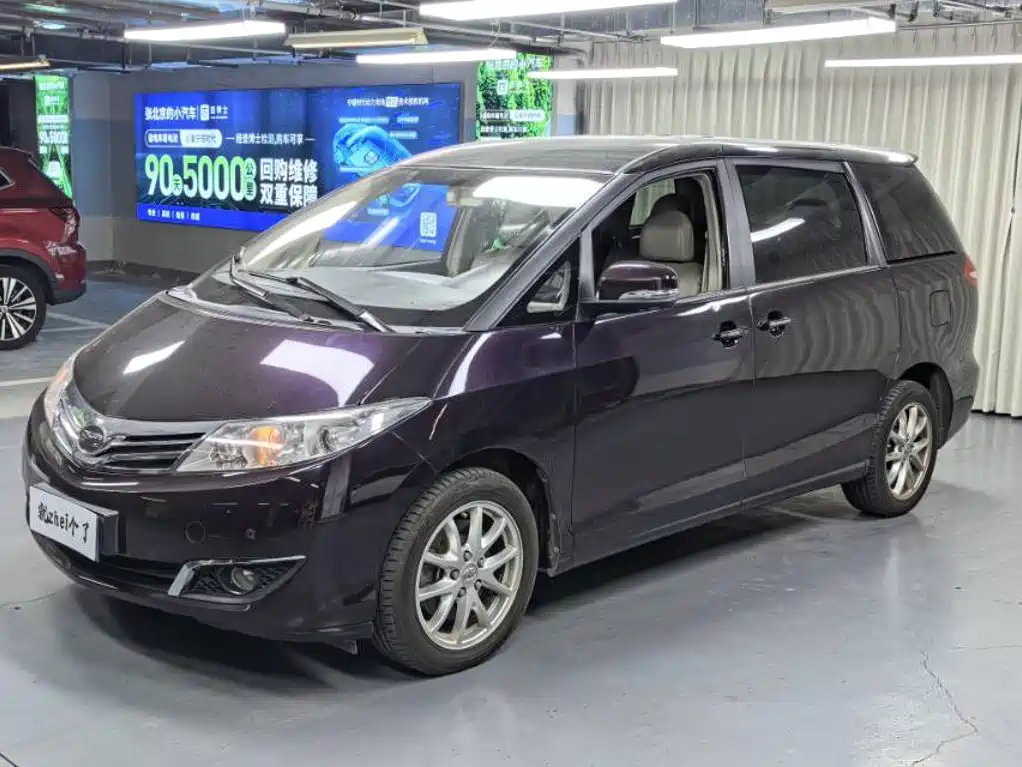 BYD M6 2016 2015 2.4L Automatic Premium Edition